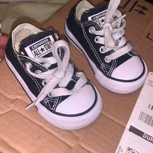 Toddler shoes size 4